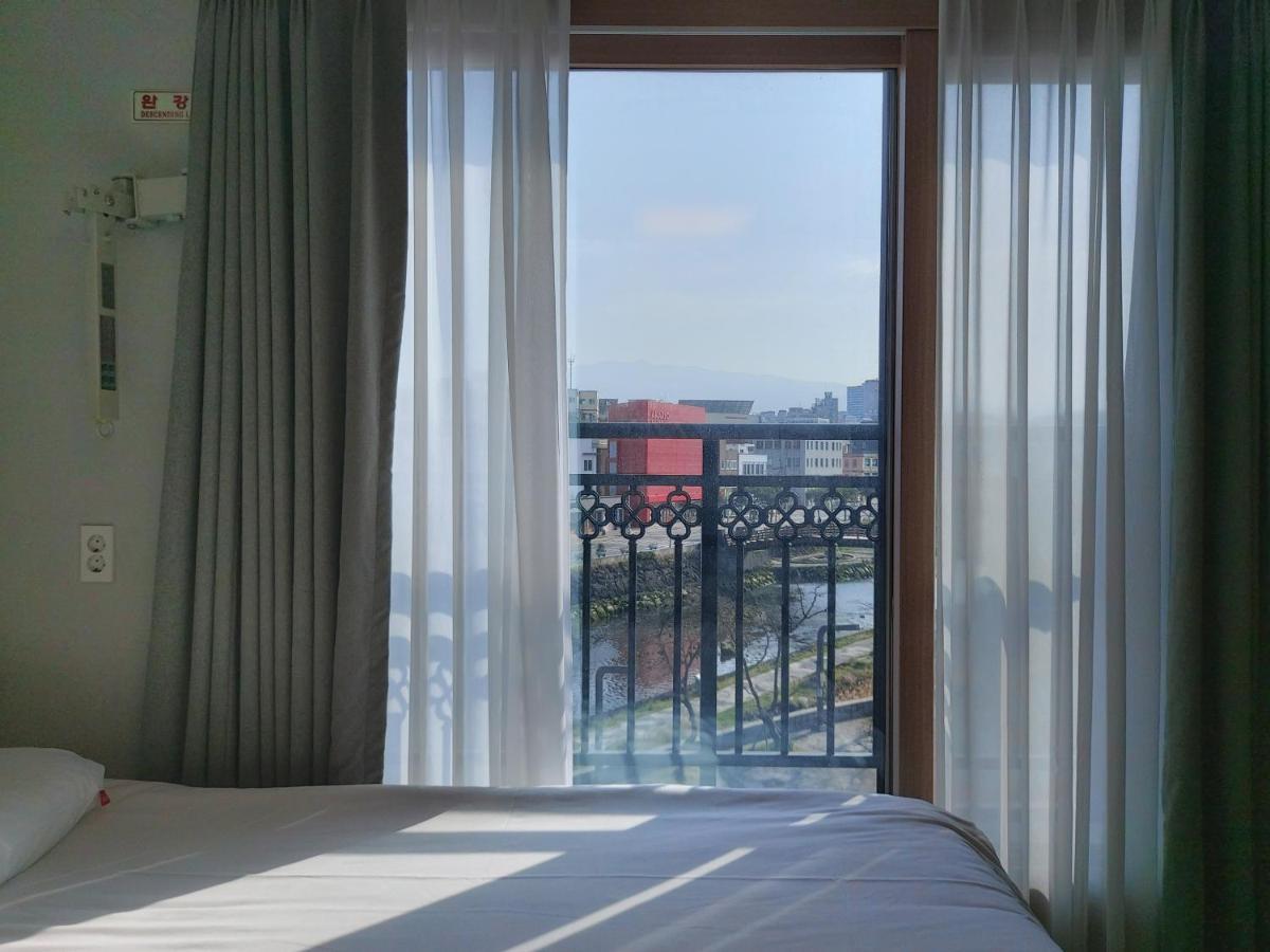 Bed Radio Dongmoon 2*