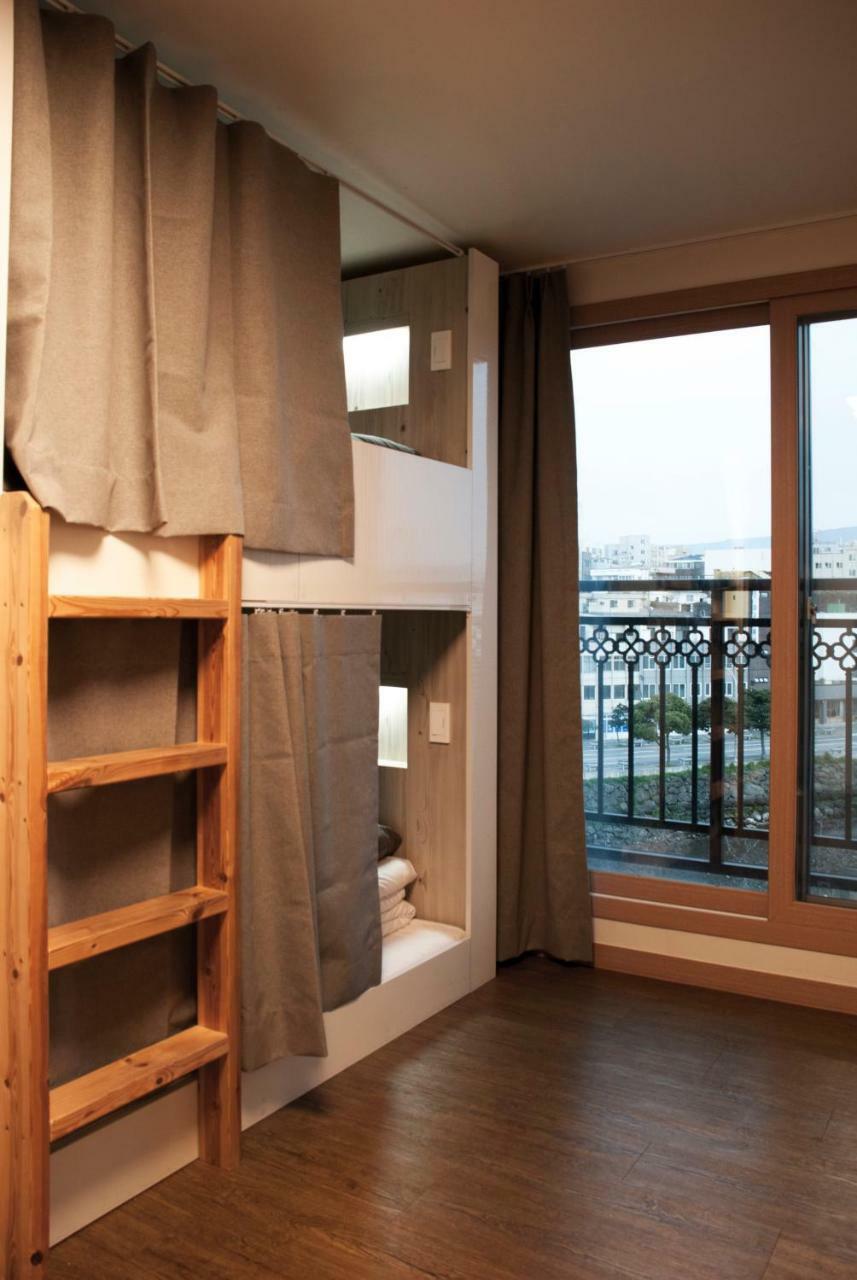 Bed Radio Dongmoon Maison d'hôtes Jeju